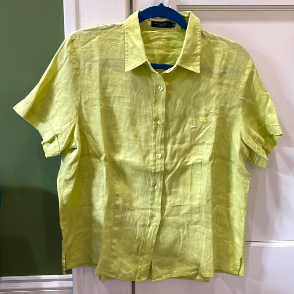 Burberry Women’s Green Linen Button Down Shirt